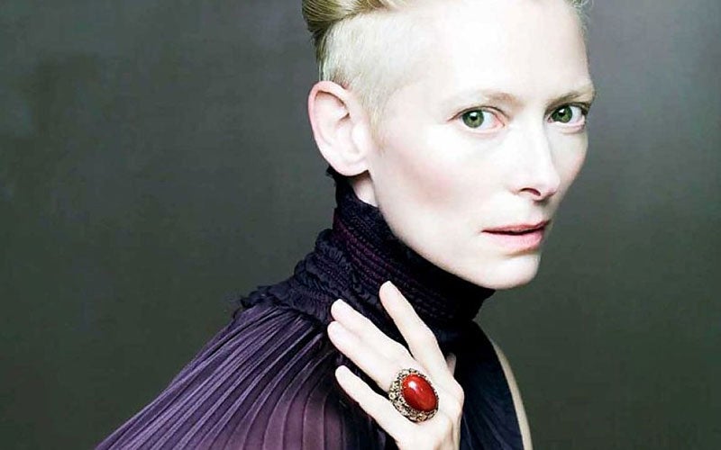 La actriz Tilda Swinton frente al objetivo de Paolo Roversi.