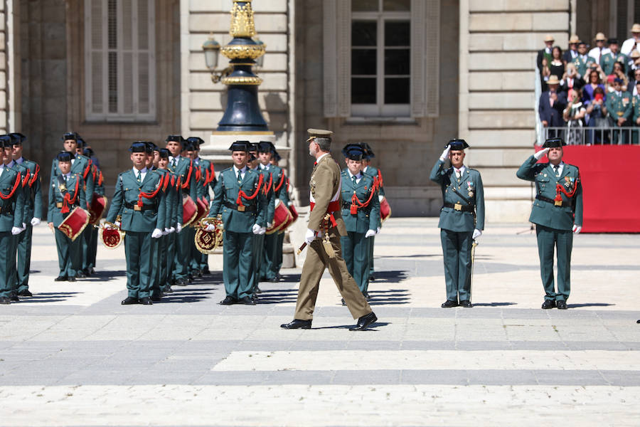 Los Reyes de España presiden en el Palacio de Oriente, en Madrid, los actos conmemorativos del 175 aniversario de la Guardia Civil.