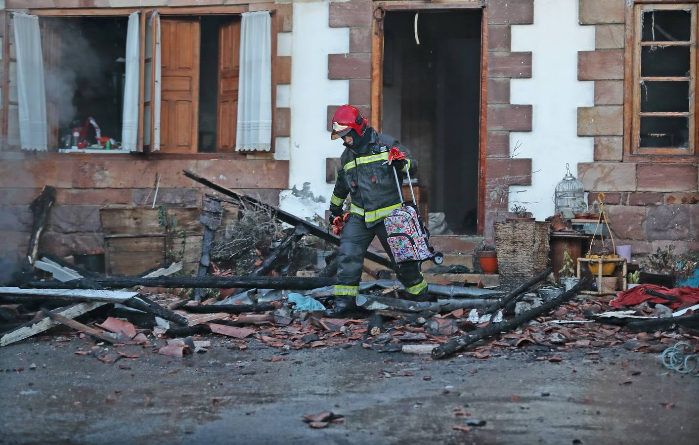 Fotos: El relato gráfico de veinte años de emergencias, de Javier Rosendo