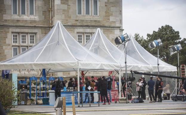 El plató de 'Masterchef' se montó bajo unas carpas en el exterior del Palacio de La Magdalena.