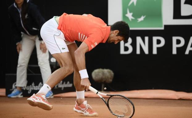 Djokovic, desquiciado durante el duelo. 