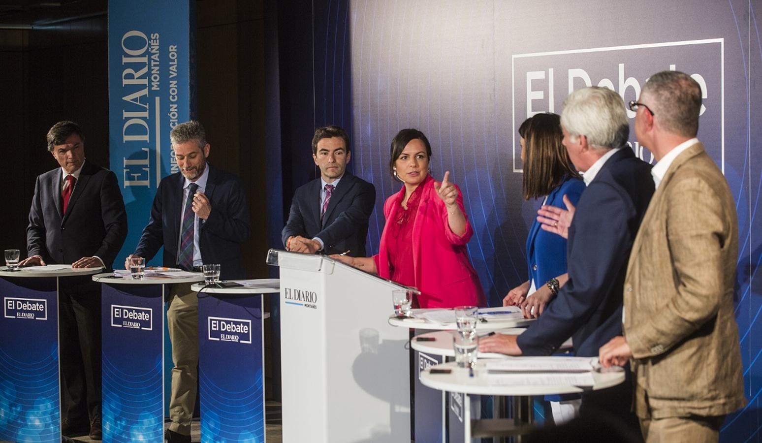 Gema Igual (PP,), Pedro Casares (PSOE), José María Fuentes-Pila (PRC), Javier Ceruti (Ciudadanos), Miguel Saro (Unidas por Santander) y Guillermo Pérez-Cossío (Vox) han participado en el debate organizado por El Diario Montañés.