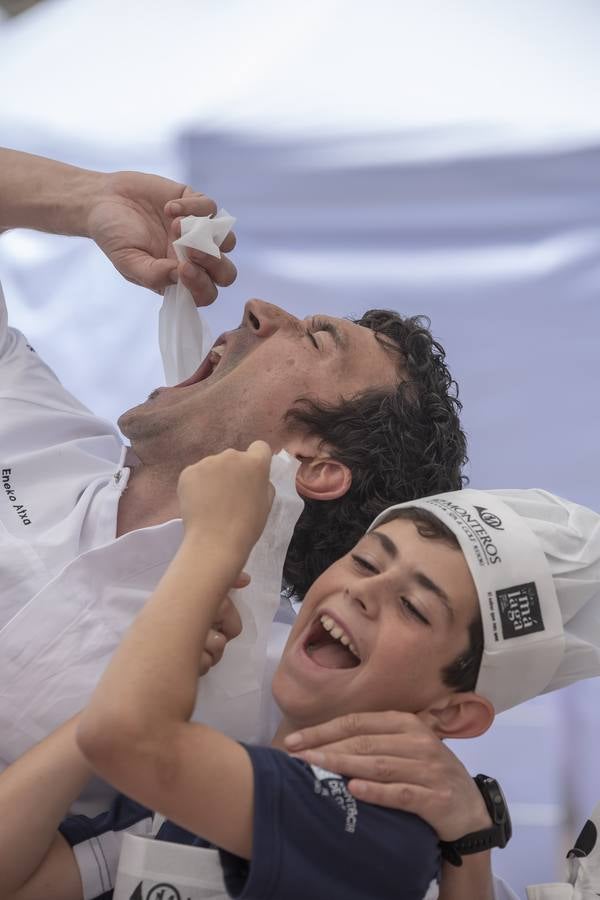 Veintisiete chefs con estrella Michelin cocinan juntos en un evento por la infancia