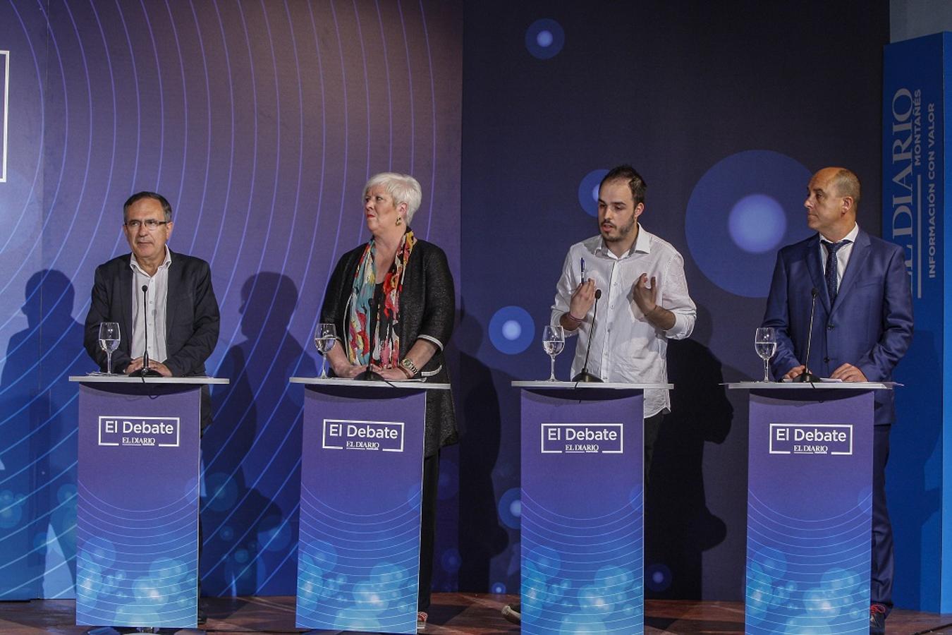 Ángel Bercedo (Vox), Ivan Martínez (ACPT), Javier López Estrada (PRC), Marta Fernández Teijeiro (PP), José Manuel Cruz Viadero (PSOE), Blanca Rosa Gómez Morante (Torrelavega Sí), David García (Unidas Podemos) y Julio Ricciardiello (Ciudadanos) se enfrentaron en el evento organizado por El Diario Montañés