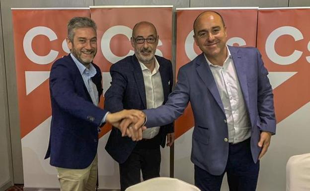 Javier Ceruti, Félix Álvarez y Julio Ricciardiello, candidatos de Cs para Santander, Cantabria y Torrelavega. 