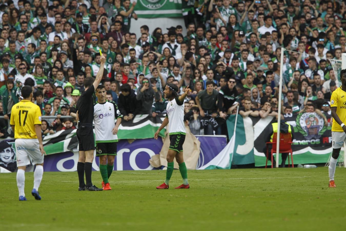 Fotos: El Racing no pasa del empate a cero ante el Baleares