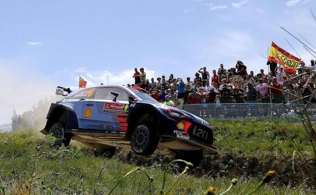 Sordo, en uno de los tramos del Rally de Portugal en 2017.