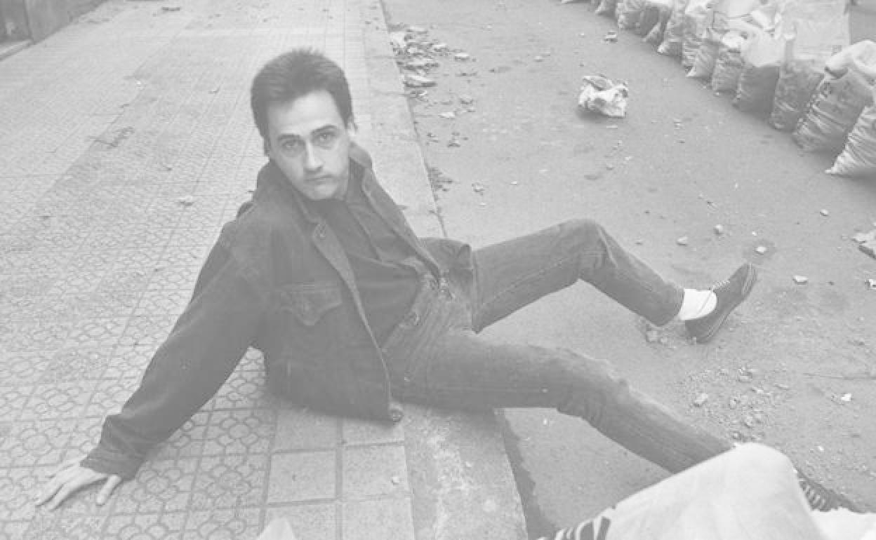 Roberto Moso, en una fotografía de 1989, cuando estaba al frente del grupo Zarama.