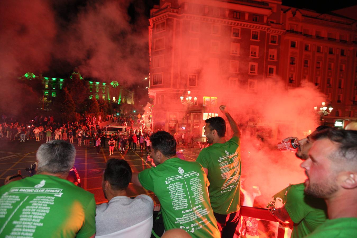 Fotos: Fiesta en la plaza