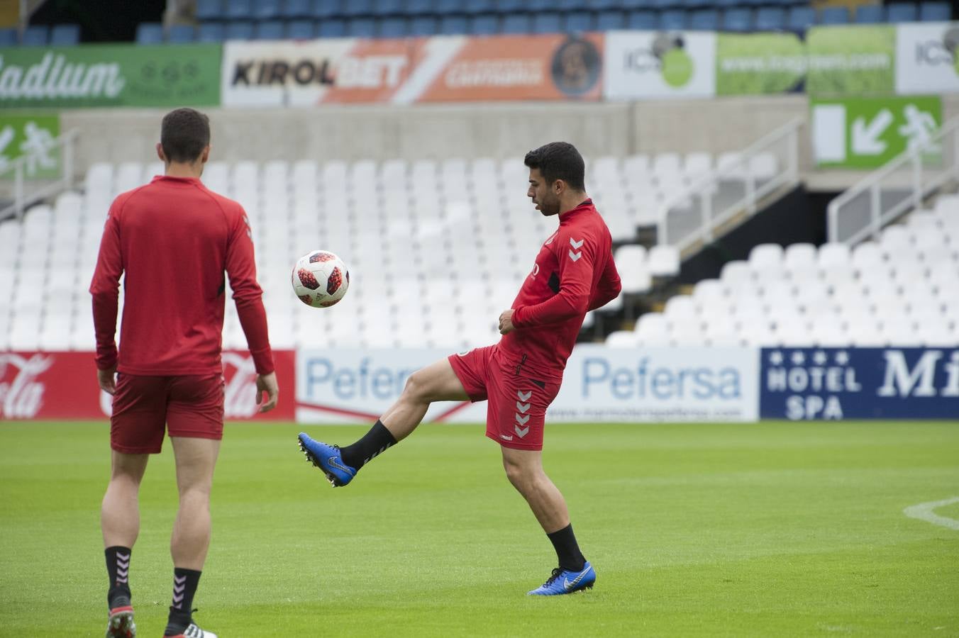 Fotos: Un entrenamiento relajado en los Campos de Sport dell Sardinero