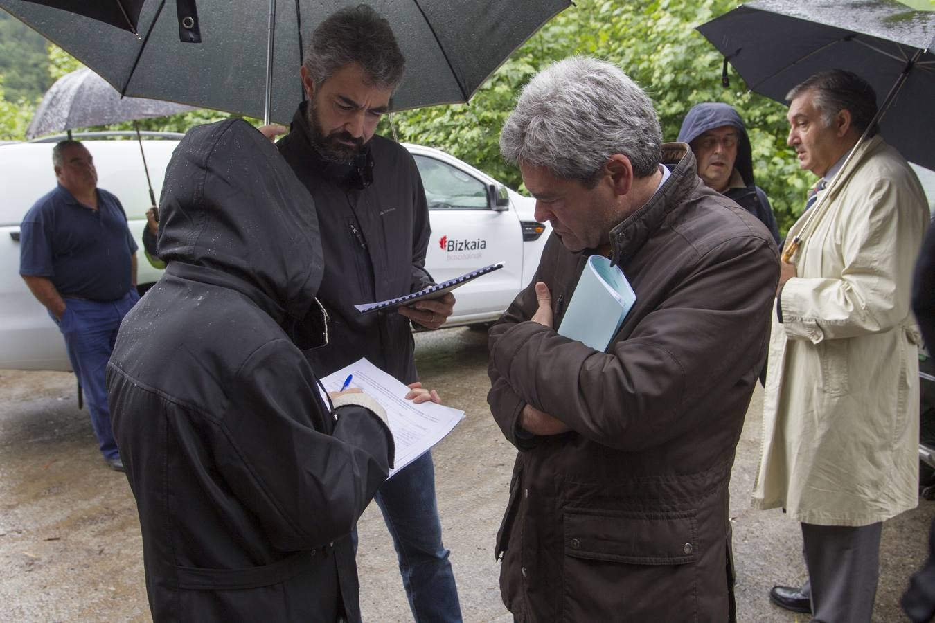 El Instituto Geográifico Nacional colocó ayer los 13 mojones que fijan los límites