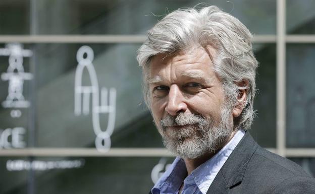 Karl Ove Knausgard.