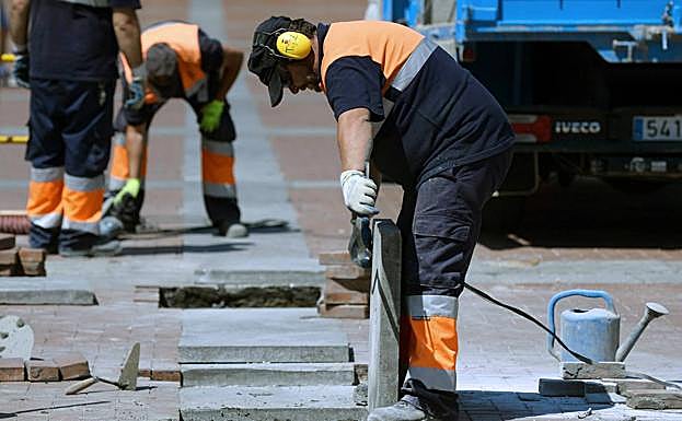 Uno de cada tres accidentes laborales en Cantabria es de trabajadores con menos de 6 meses en el puesto