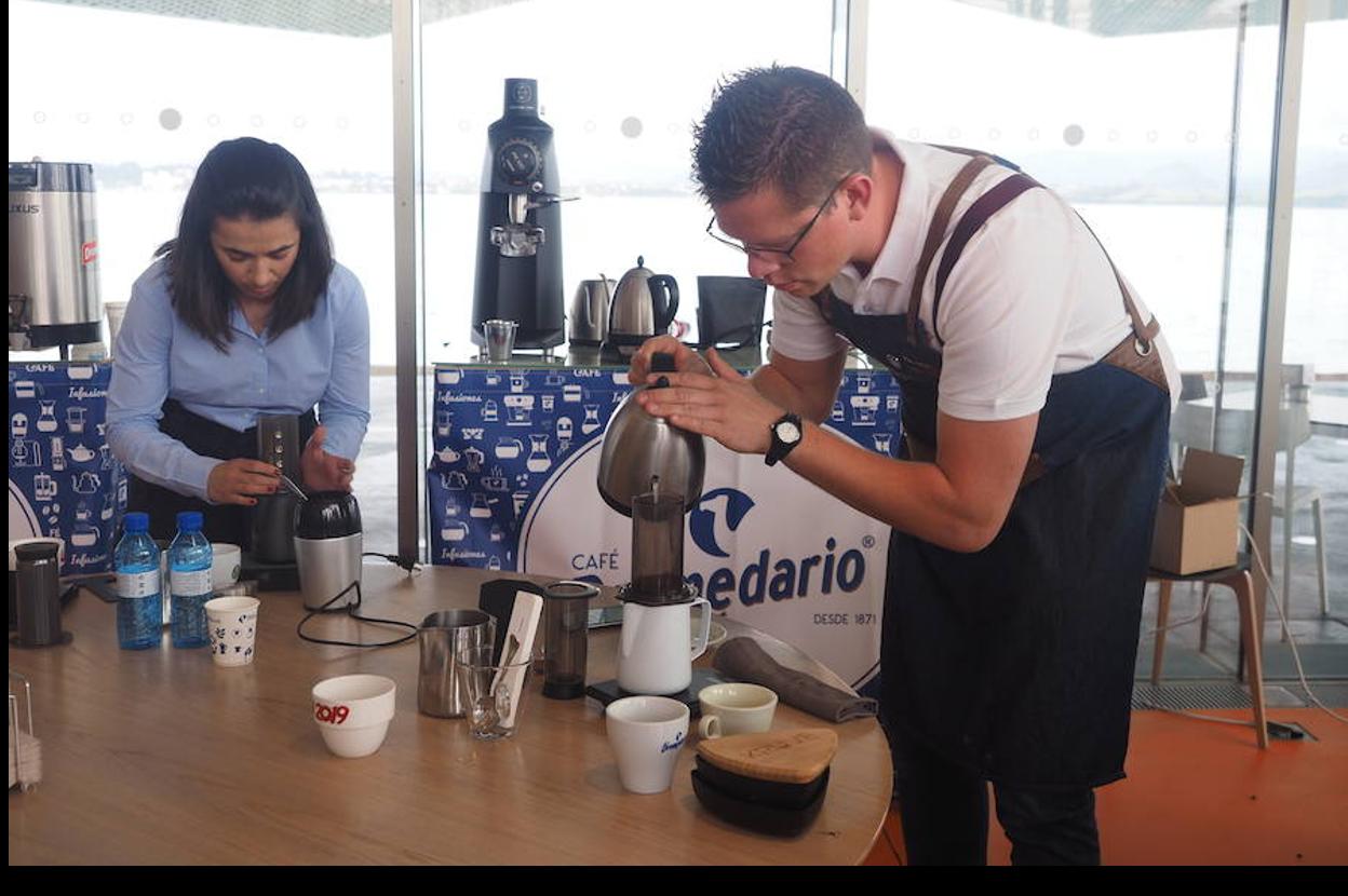 Carmen Ortiz y Javier Martín, durante la prueba. 