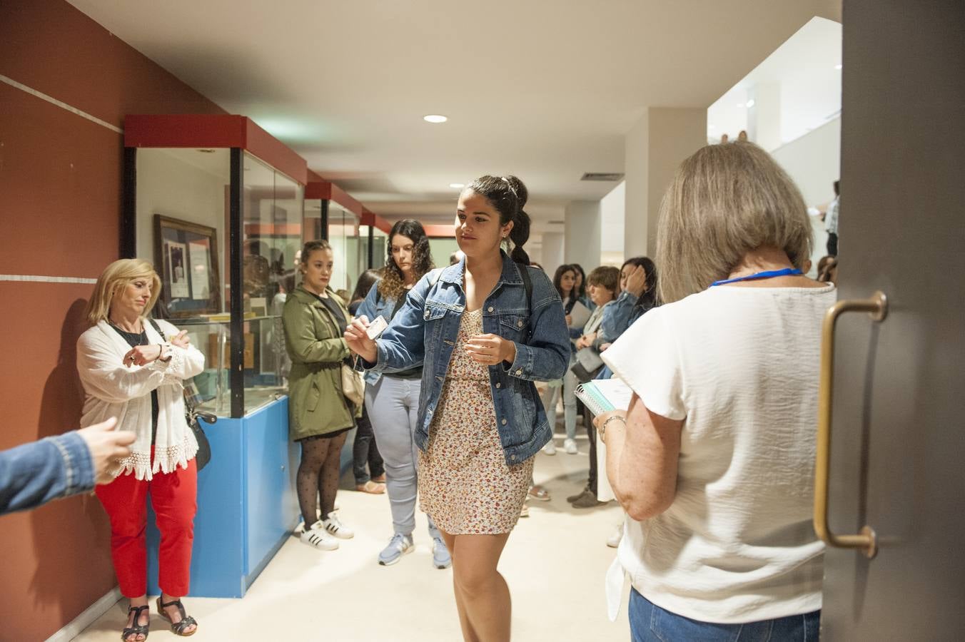 Fotos: Históricas oposiciones docentes en Cantabria