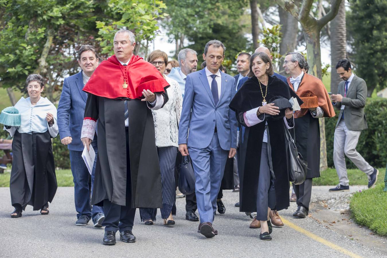 El acto, con la presencia del ministro de Ciencia, Pedro Duque, ha tenido lugar en el Paraninfo de La Magdalena