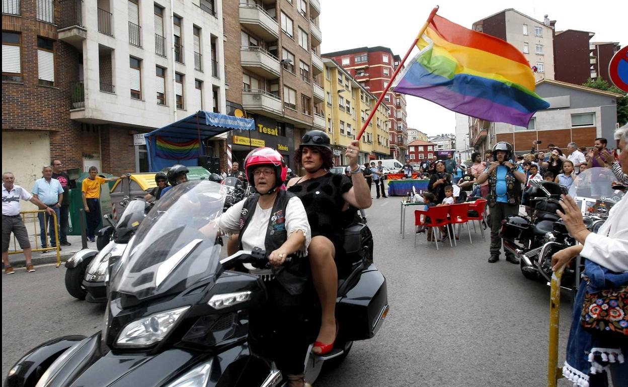 La calle Limbo acoge viernes la quinta Fiesta del Orgullo Gay de Torrelavega
