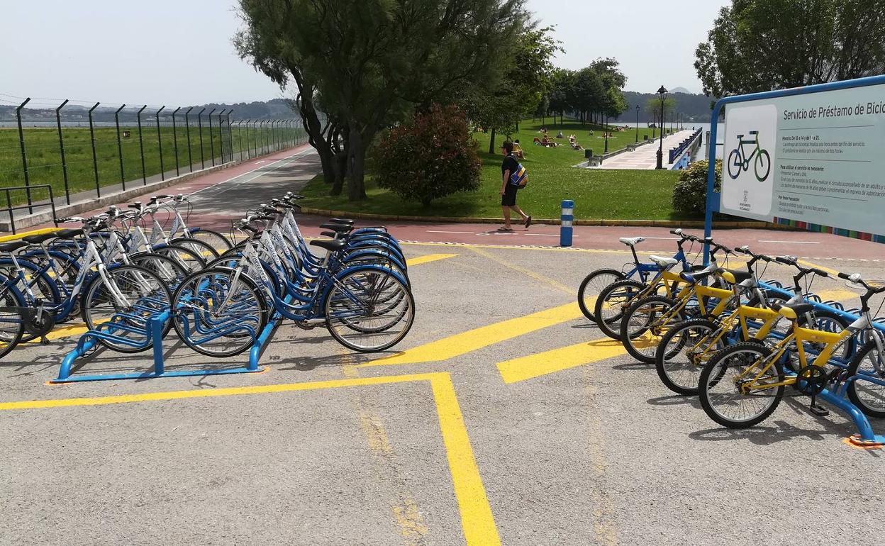 Comienza el préstamo gratuito de bicicletas en Punta Parayas 