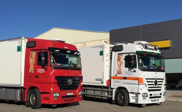 Un juzgado obliga a una empresa de transportes a eliminar de sus camiones la imagen de una mujer desnuda