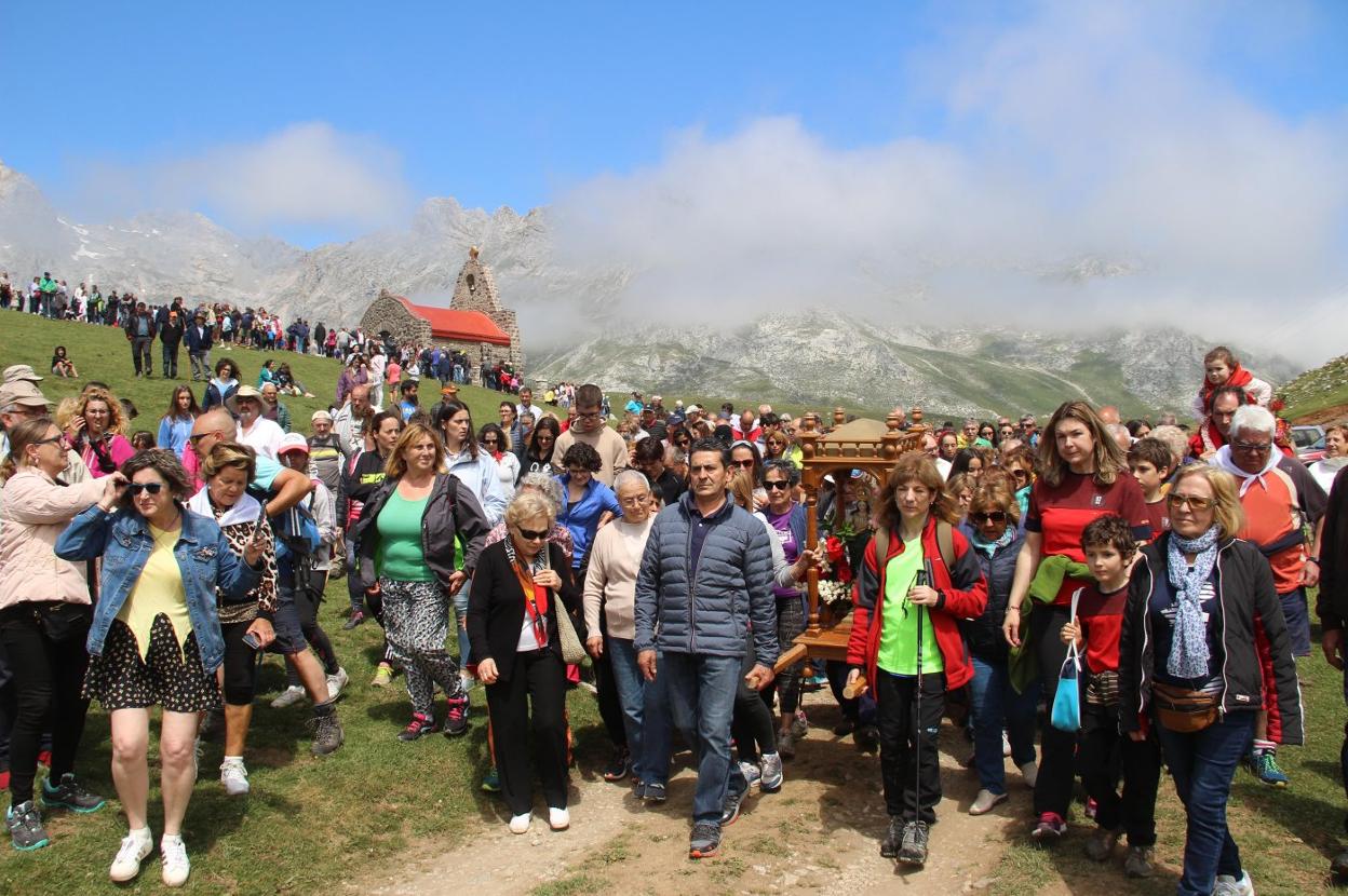 Liébana homenajea a la Virgen de la Salud