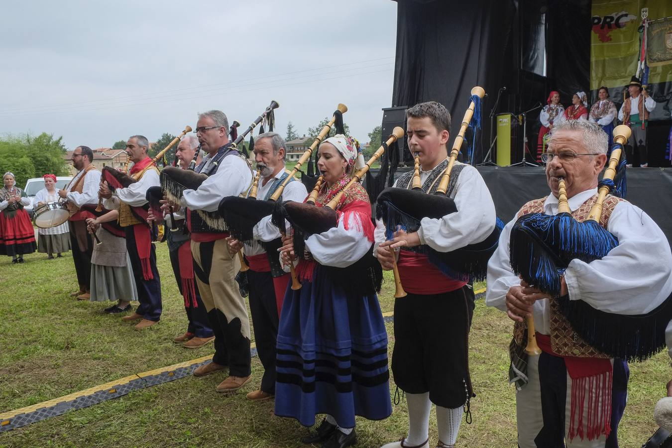 Fotos: XVI fiesta anual del PRC, en el Arenal de Penagos