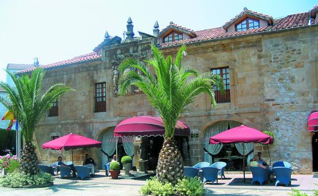 Palacio de los marqueses de Valbuena.