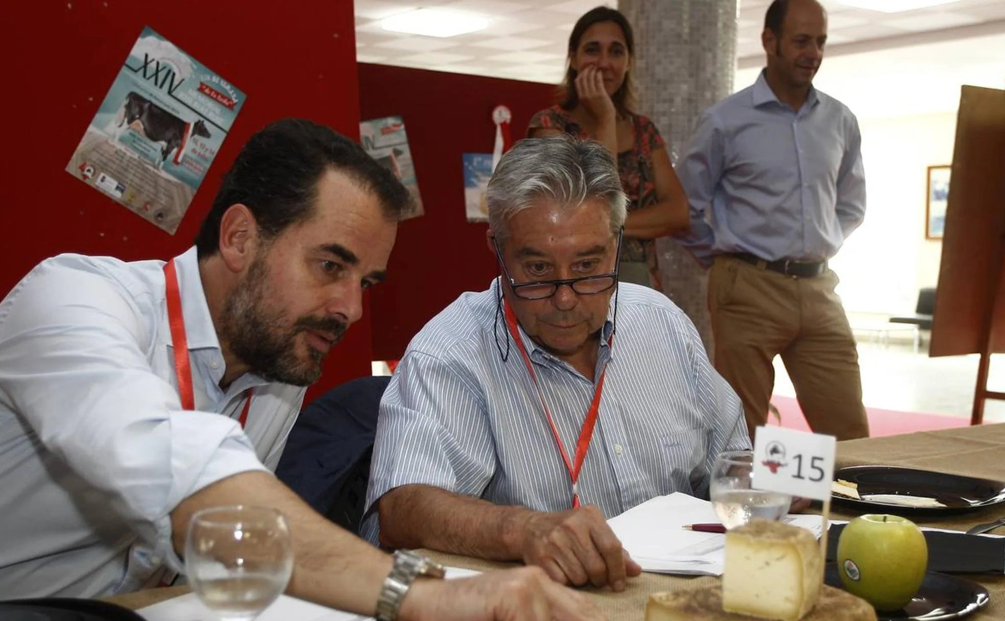 Foto de familia de los miembros del jurado y organizadores de Afca.