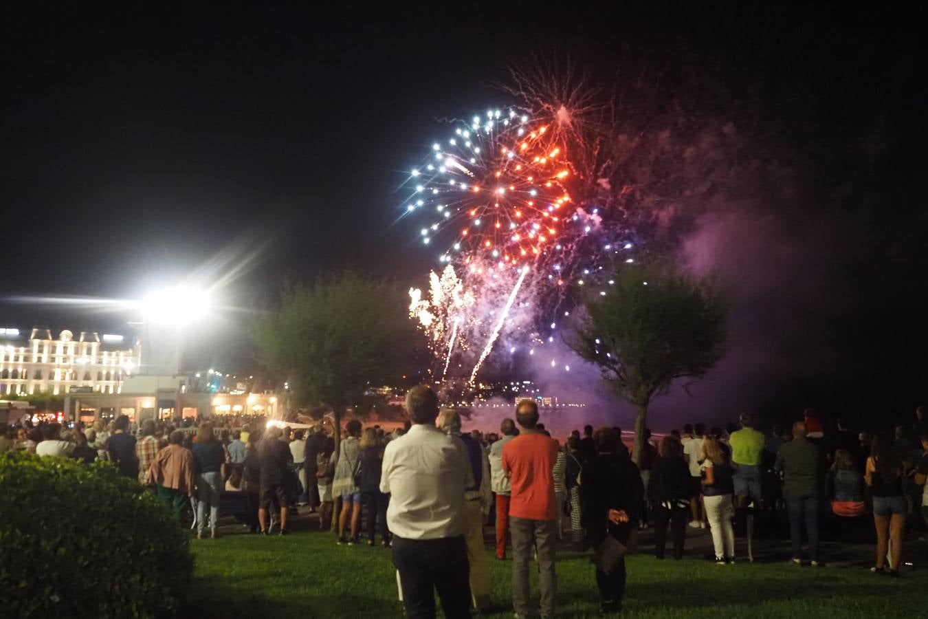 Fotos: Así se vieron los fuegos artificiales en El Sardinero