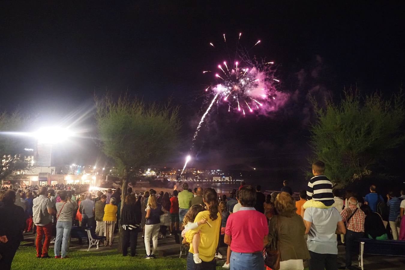 Fotos: Así se vieron los fuegos artificiales en El Sardinero