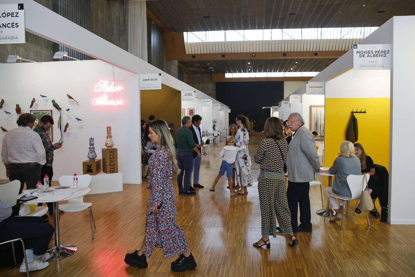 Artesantander, que acoge seis propuestas del galerismo cántabro, refuerza su ligazón entre el entramado cultural local y el mundo del arte 