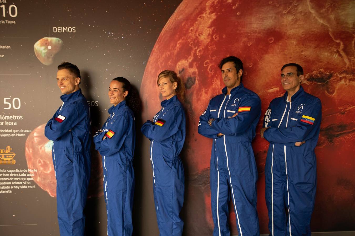 Comienza la primera misión en Astroland, la agencia española que realiza una experiencia espacial analógica desde una cueva de Cantabria | Cinco profesionales de diferentes nacionalidades forman parte de esta aventura y hasta el viernes vivirán en la cavidad