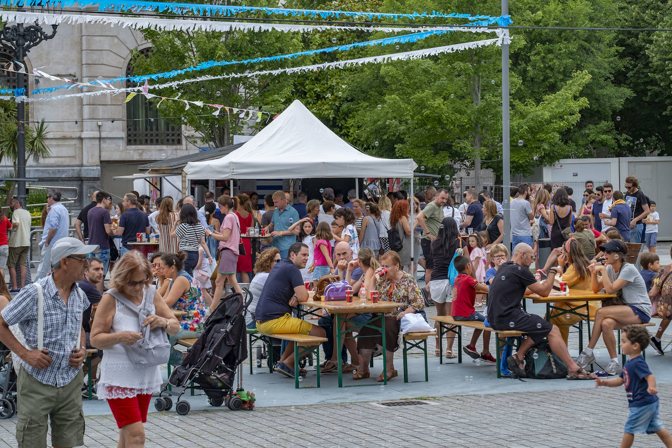Las casetas de la plaza Alfonso XIII.