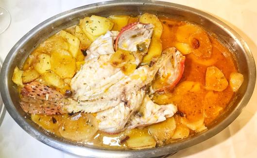Cabracho al horno.