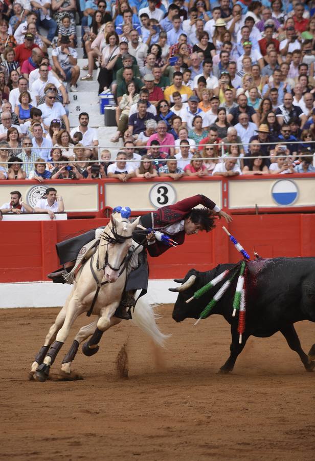 Diego Ventura fue el gran triunfador de una tarde marcada por la gran asistencia de público al coso santanderino.