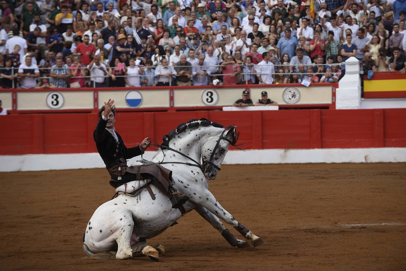 Diego Ventura fue el gran triunfador de una tarde marcada por la gran asistencia de público al coso santanderino.