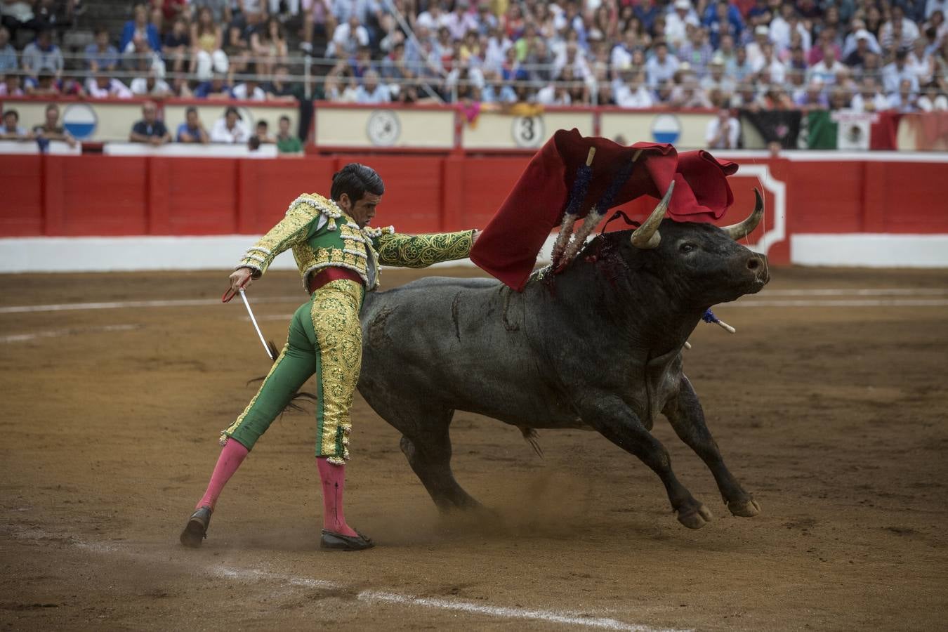 Curro Díaz, Manuel jesús 'El Cid' y Emilio de Justo en el tercer festejo de la Feria de Santiago