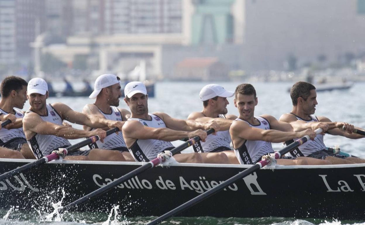 Pedreña fue el mejor barco cántabro en la regata de Lequeitio. :