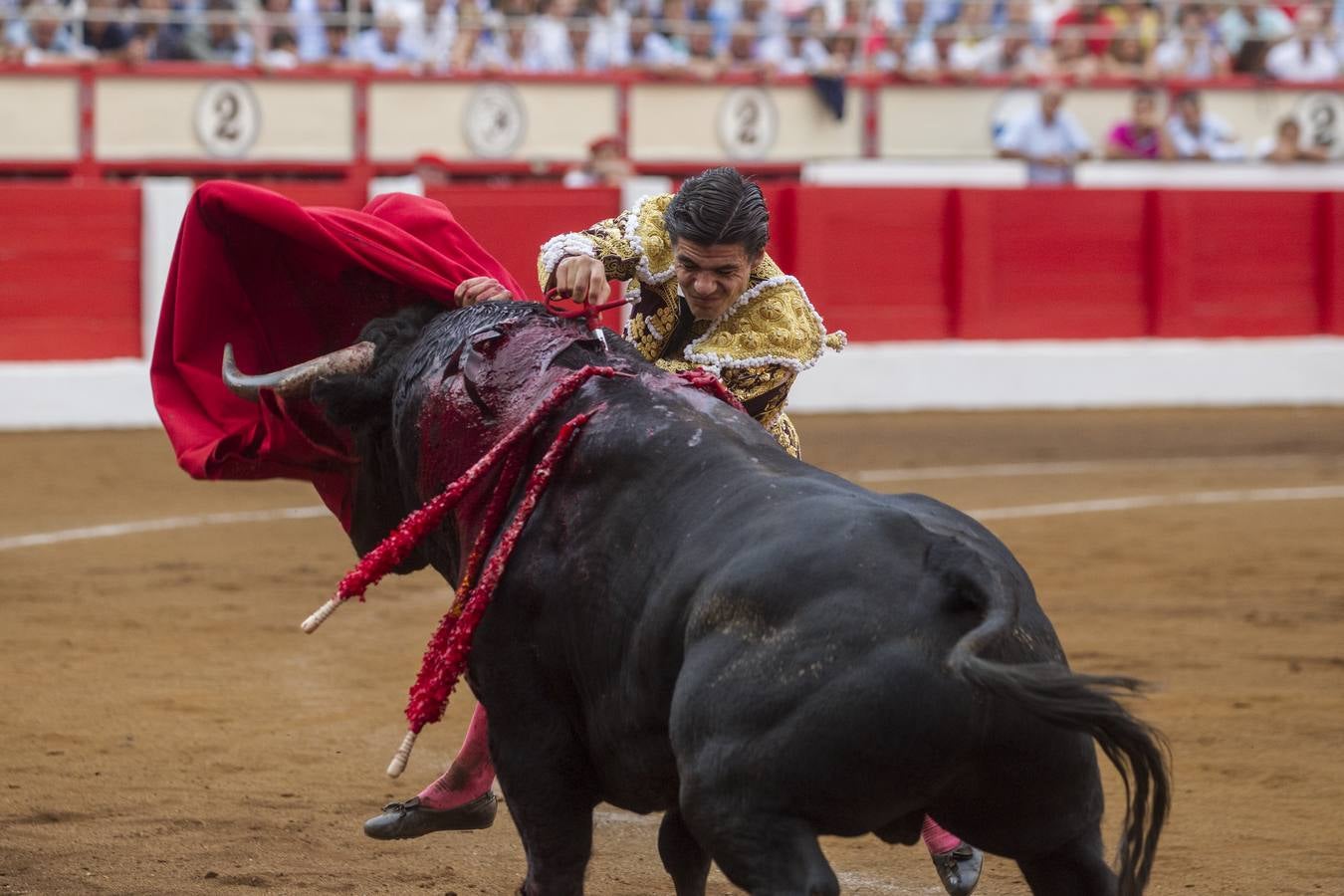 Quinto festejo de la Feria de Santiago con Miguel Ángel Perera; Julián López «El Juli», y Pablo Aguado 