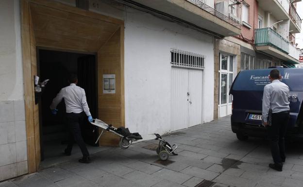 Una mujer mata a puñaladas a su cuñada en un piso del barrio Covadonga en Torrelavega