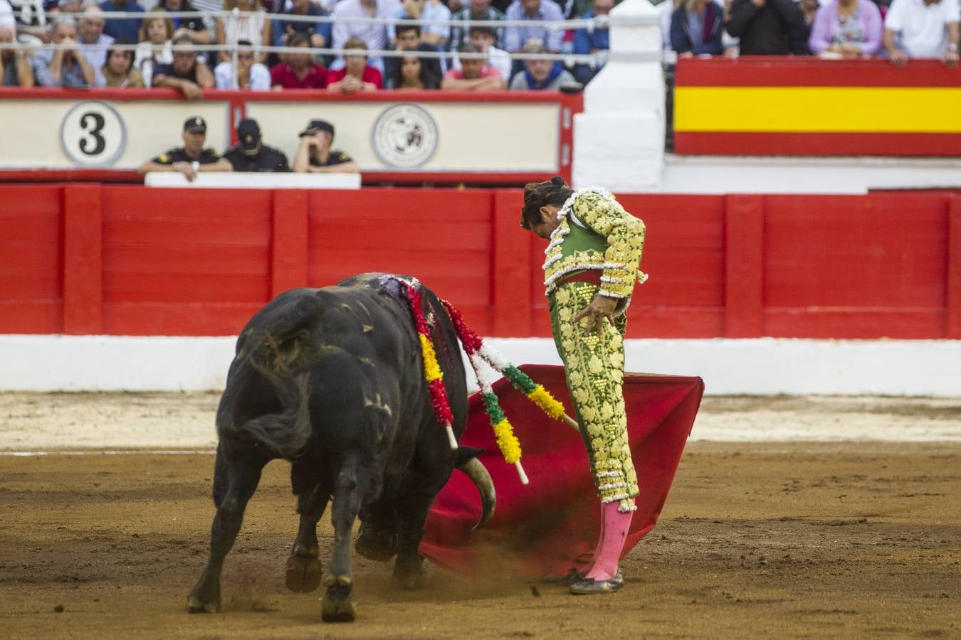 Sexto festejo de la Feria de Santiago con Cayetano, Diego Urdiales y José María Manzanares