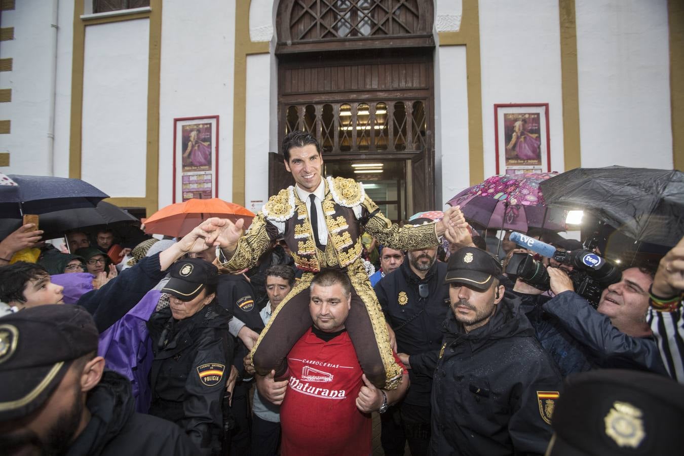 Sexto festejo de la Feria de Santiago con Cayetano, Diego Urdiales y José María Manzanares