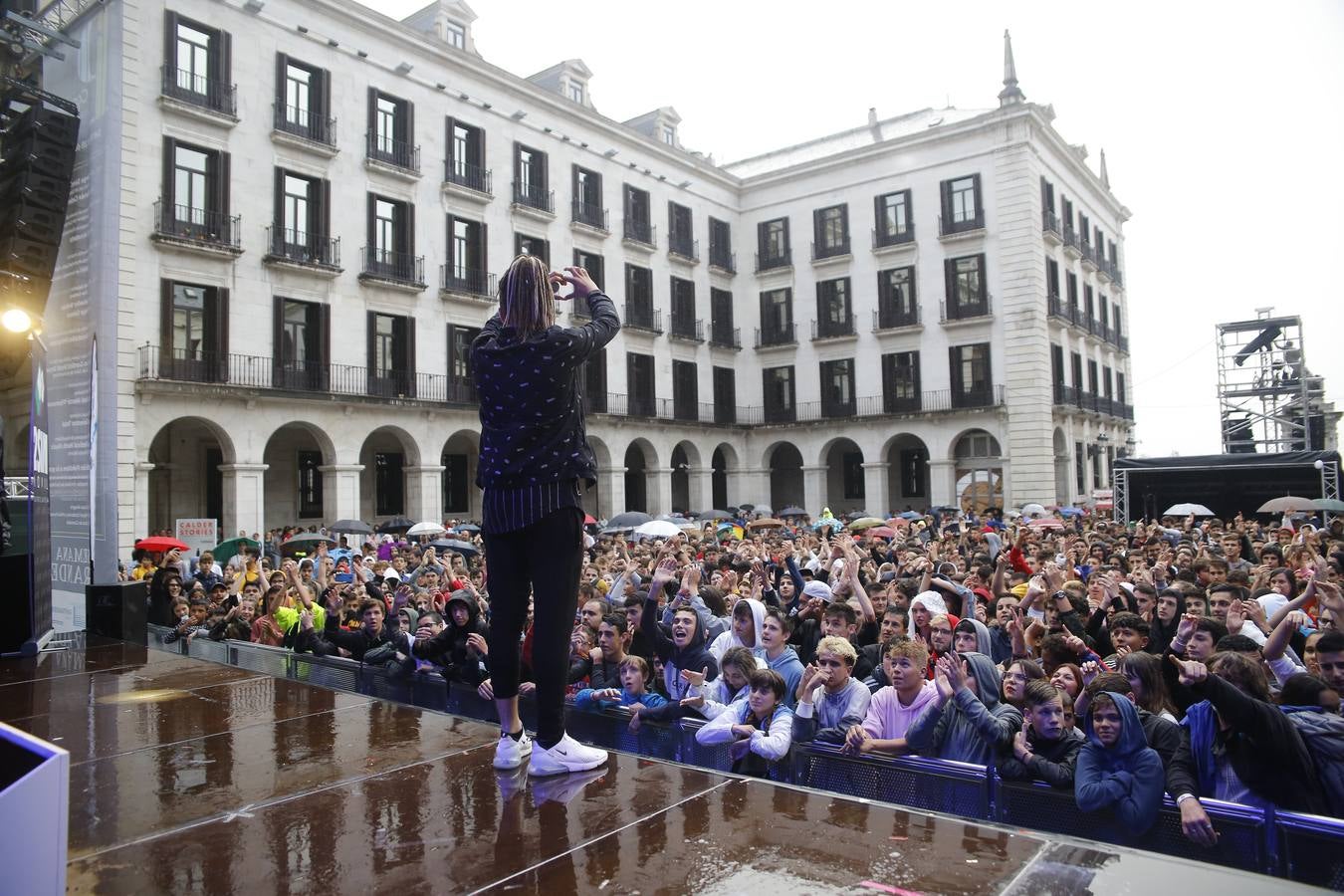 Improvisar es para valientes. Sobre todo si se hace ante miles de personas. Pero de eso va precisamente el 'freestyle