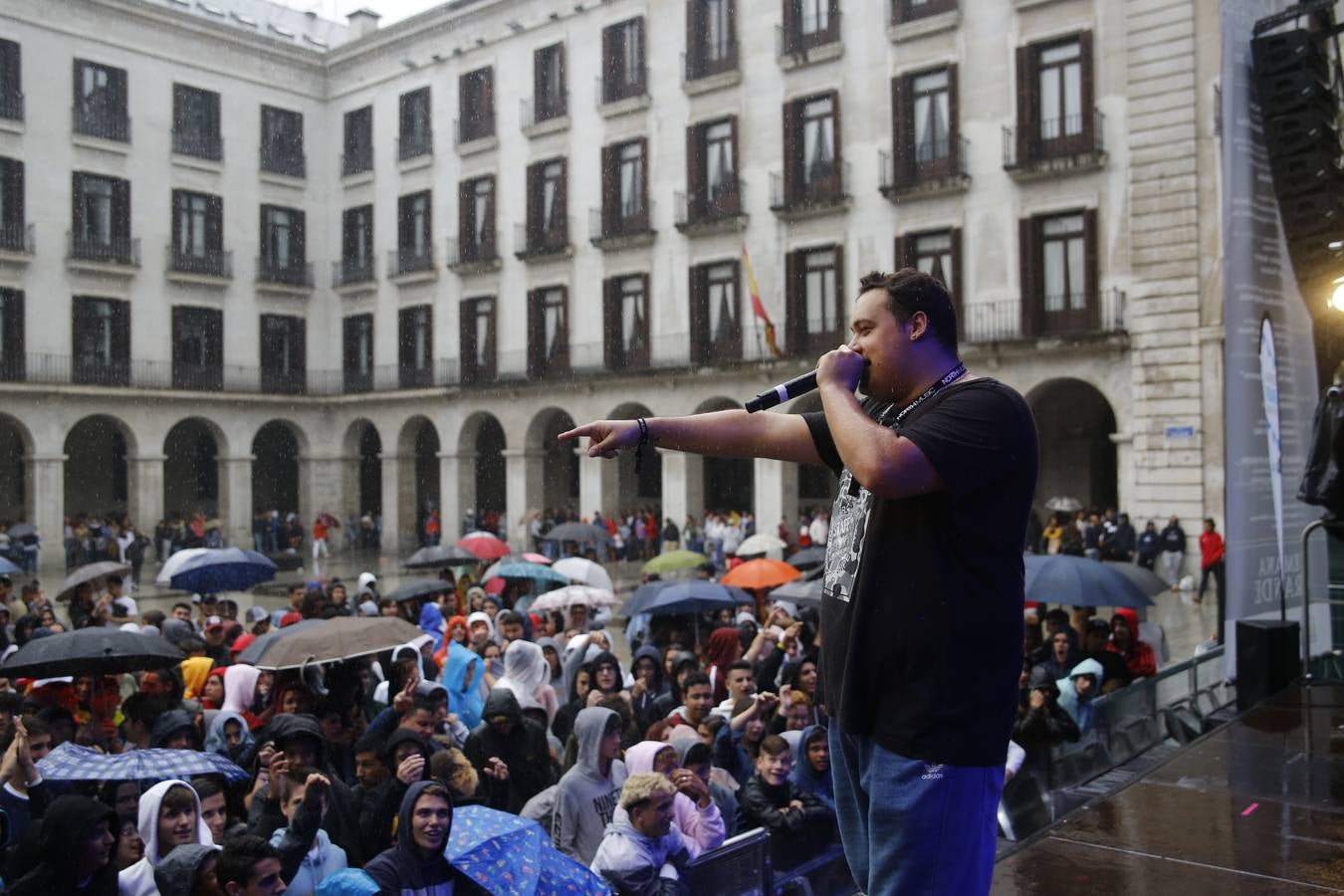 Improvisar es para valientes. Sobre todo si se hace ante miles de personas. Pero de eso va precisamente el 'freestyle