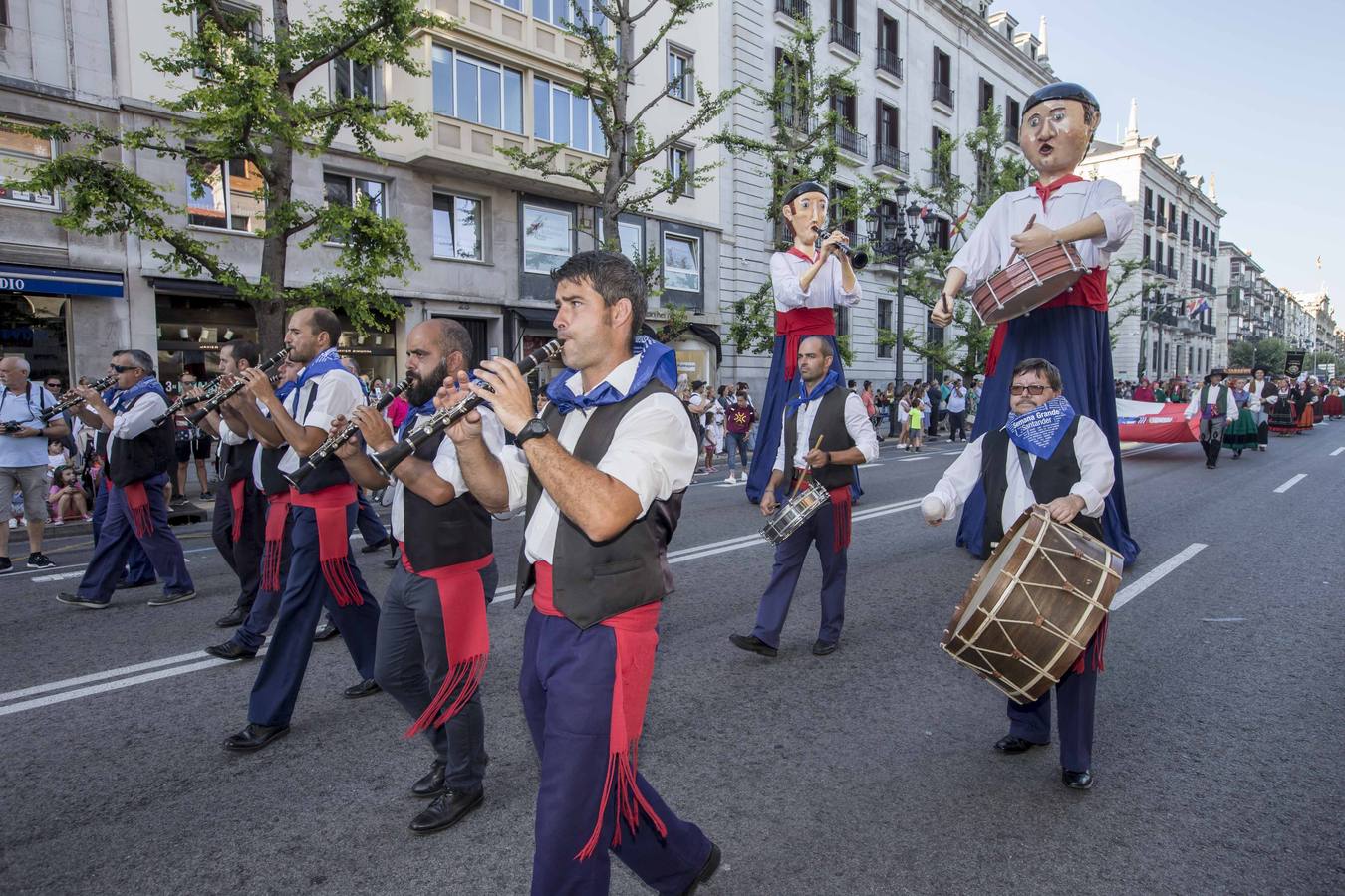 Fotos: La tradición invade Santander