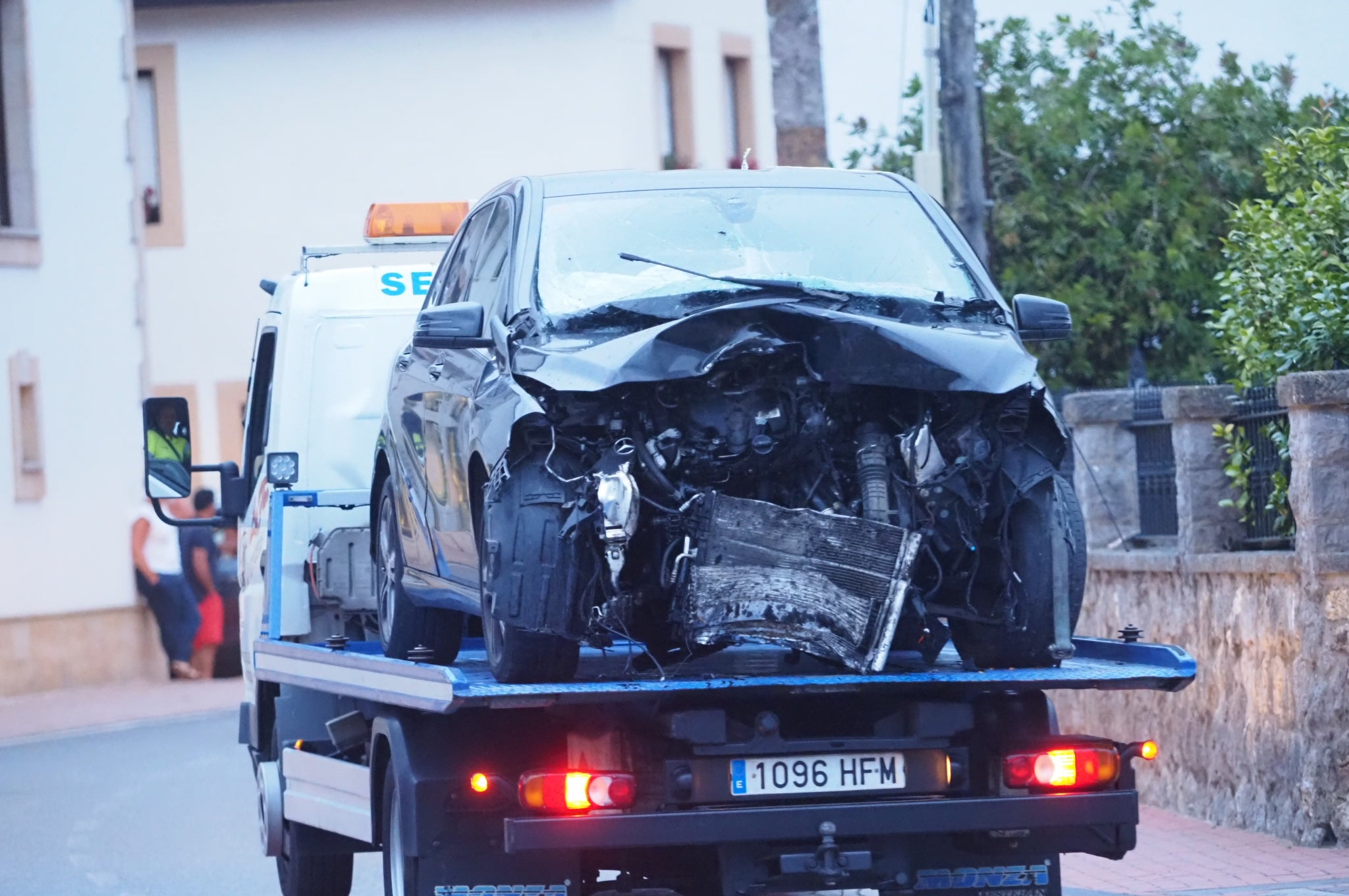 Fotos: Hallan muerta a la mujer del hombre que ha fallecido en el accidente de tráfico de Escalante