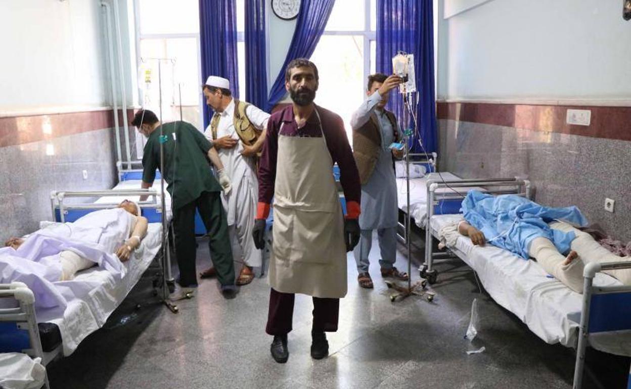 Varios pasajeros heridos son tratados en el hospital de Herat- 