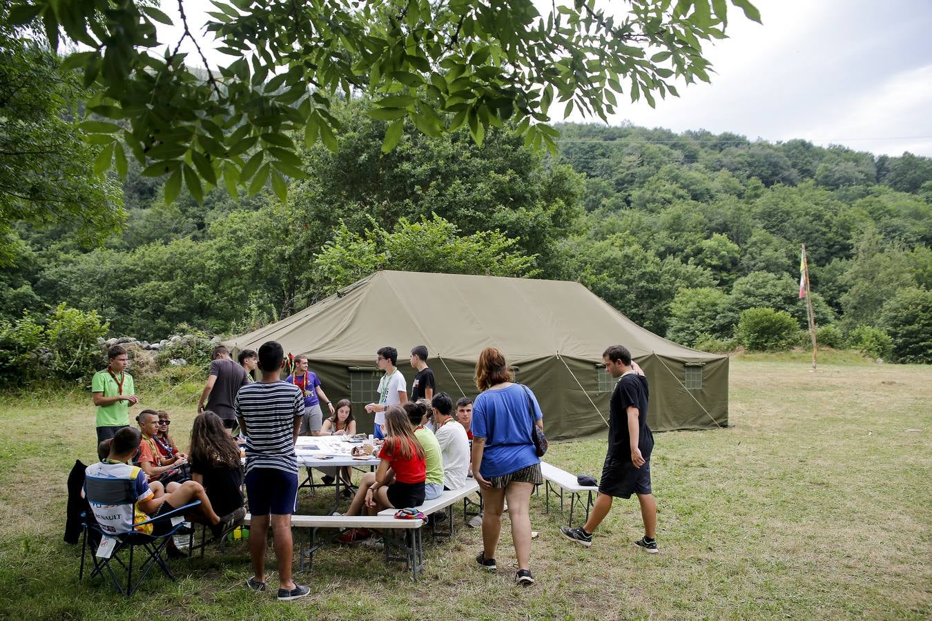 Mesa de debates. Escuchar y defender opiniones es otra de las actividades formativas.