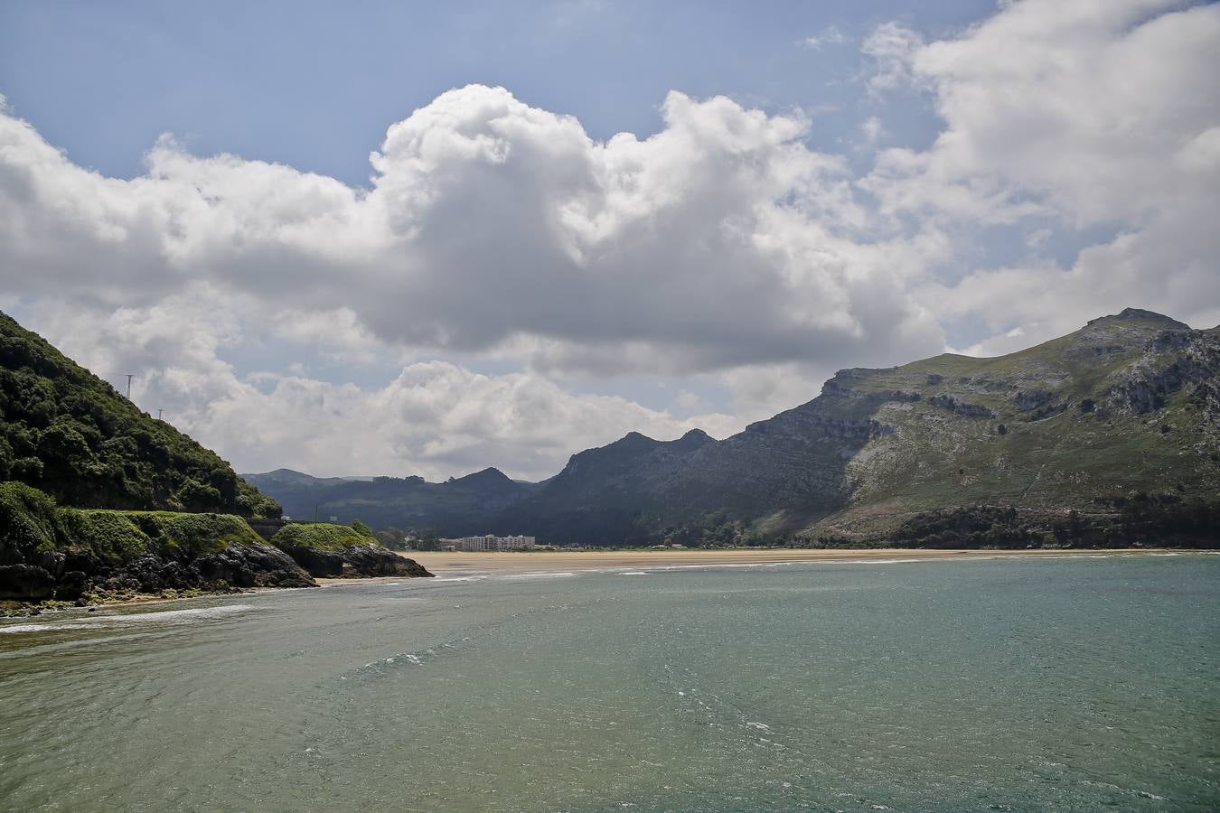 Playa de Oriño vista desde Islares.