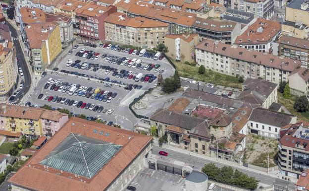 Vista aérea de la antigua sede de Tabacalera, donde Revilla propuso llevar la sede delTribunal Superior de Justicia de Cantabria.