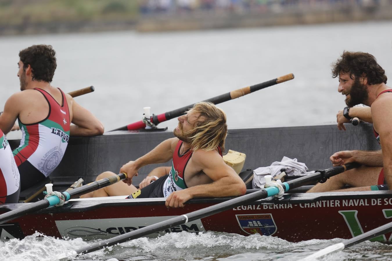 La 'Virgen del Carmen' es la mejor trainera cántabra en Punta de Parayas, al ocupar la quinta plaza en una regata en la que Pedreña fue séptima y Santoña, octava